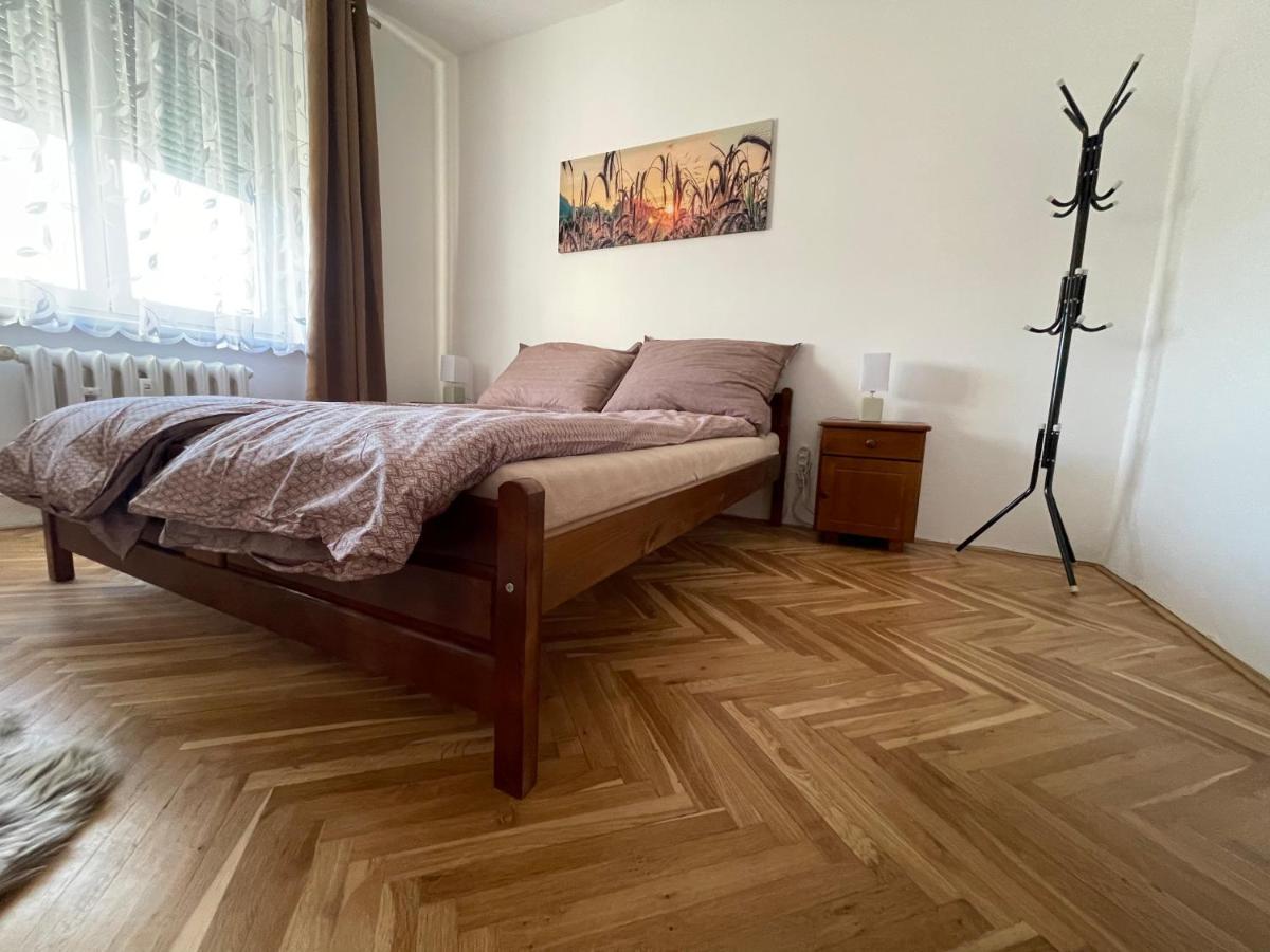Apartman Jnj Velkomoravska Olmütz Exterior foto
